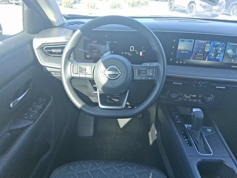 New 2026 Nissan Kicks SV w/ SV Premium Package FWD image 15