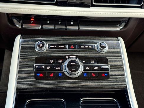 Used 2023 Lincoln Aviator Black Label Grand Touring image 29