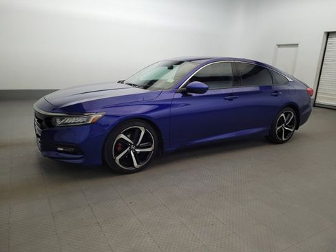 Used 2019 Honda Accord Sport image 2