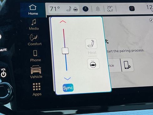 New 2026 Jeep Cherokee Laredo image 25