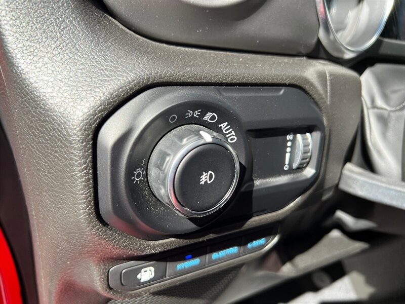 Used 2023 Jeep Wrangler Unlimited w/ Cold Weather Group AWD/4WD image 24