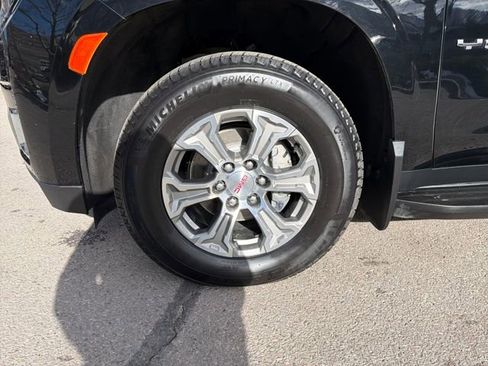 Used 2023 GMC Yukon XL SLE image 26