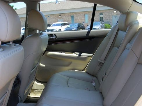 Used 2010 INFINITI G37 x Sedan w/ Premium Pkg AWD/4WD image 29