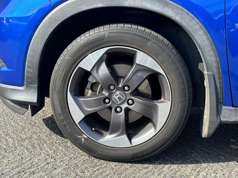 Used 2018 Honda HR-V EX image 4