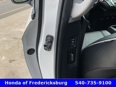 Certified 2024 Honda Odyssey Elite image 17