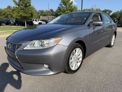 Used 2014 Lexus ES 300h w/ Luxury Package w/Bamboo Trim