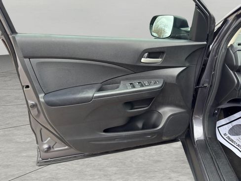 Used 2016 Honda CR-V LX image 9