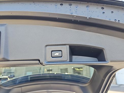 New 2026 Acura RDX SH-AWD image 13