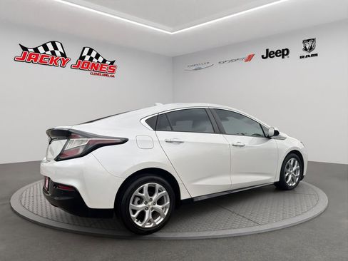 Used 2018 Chevrolet Volt Premier w/ Driver Confidence Package image 11