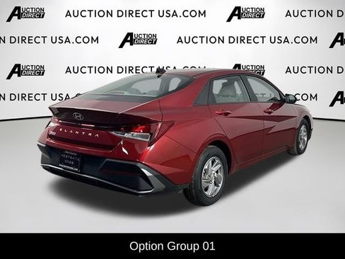 Used 2025 Hyundai Elantra SE FWD image 5