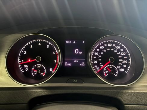 Used 2015 Volkswagen Golf S FWD image 30