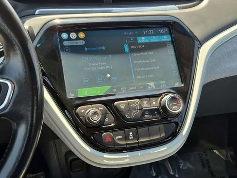Used 2020 Chevrolet Bolt Premier w/ Infotainment Package FWD image 25