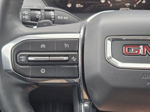 Used 2024 GMC Acadia Elevation FWD image 28