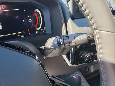 New 2026 Nissan Rogue Platinum image 26