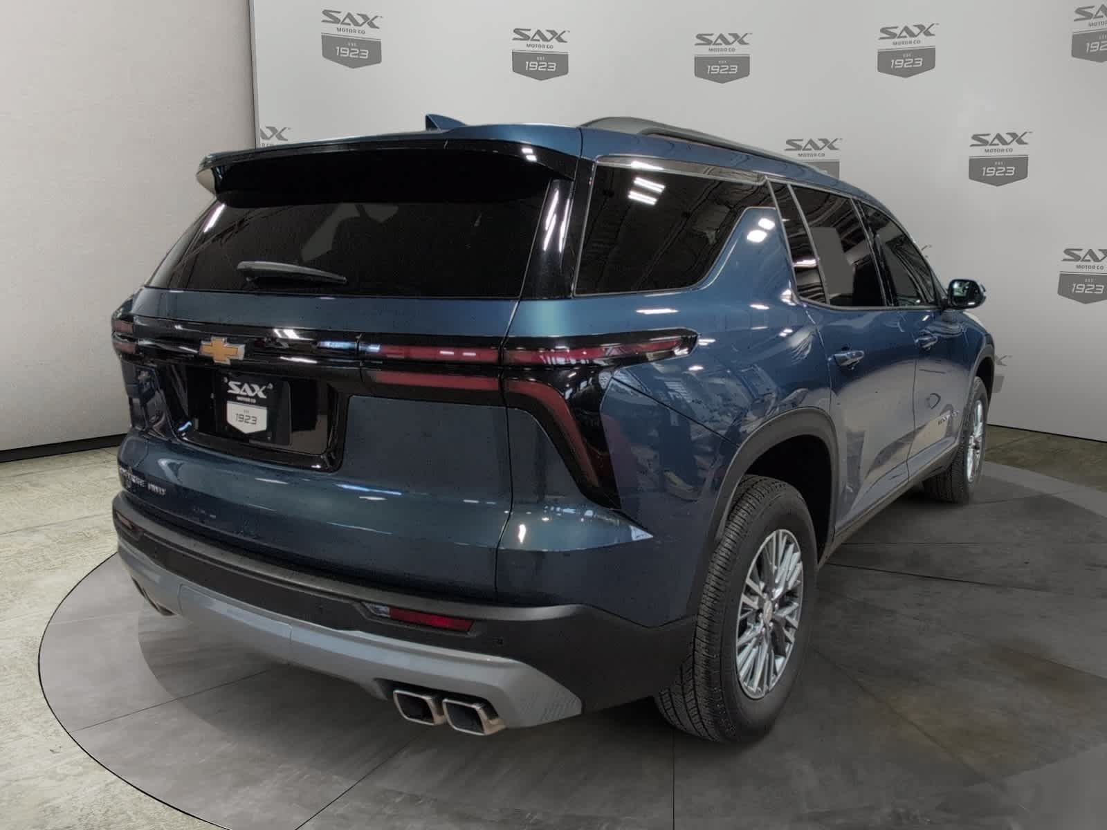Used 2026 Chevrolet Traverse LT AWD/4WD image 5