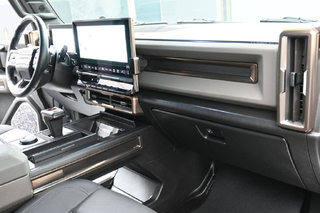 Used 2024 GMC Hummer EV 2X AWD/4WD image 34