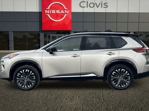 New 2026 Nissan Rogue Platinum image 6