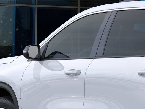 New 2027 Chevrolet Traverse LT w/ Sun and Wheel Package FWD image 12