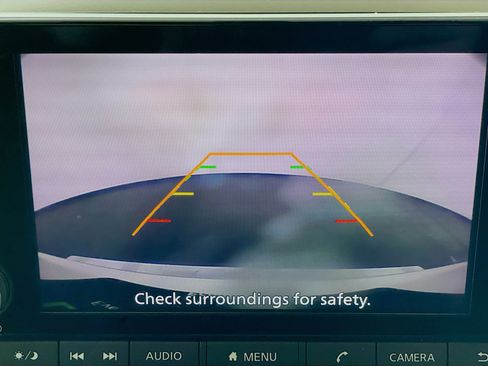 Used 2023 Nissan Rogue SV image 22