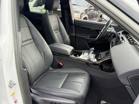 Used 2023 Land Rover Range Rover Evoque R-Dynamic S AWD/4WD image 18