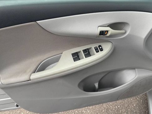 Used 2012 Toyota Corolla L image 13