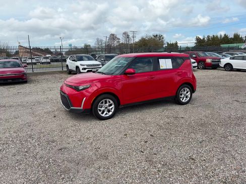 Used 2025 Kia Soul LX w/ LX Technology Package image 9