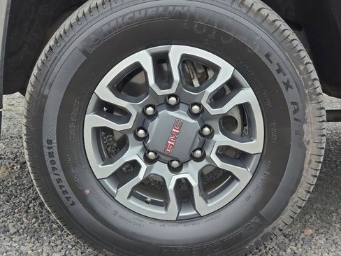 Used 2016 GMC Sierra 2500 SLT w/ Duramax Plus Package image 43