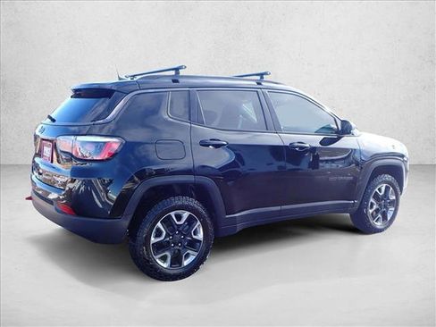 Used 2018 Jeep Compass Trailhawk image 4