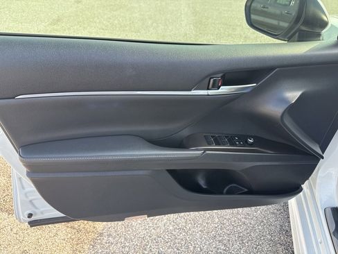 Used 2024 Toyota Camry XSE w/ Navigation Package image 25