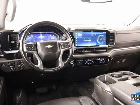 Used 2024 Chevrolet Silverado 2500 LTZ image 2