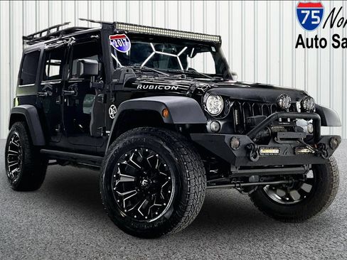 Used 2017 Jeep Wrangler Unlimited Rubicon w/ Dual Top Group AWD/4WD image 1
