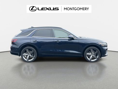 Used 2023 Genesis GV70 2.5T w/ Sport Prestige Package image 2