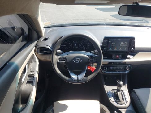 Used 2020 Hyundai Elantra GT image 25