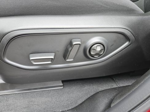 New 2025 Jeep Grand Cherokee L Laredo image 24