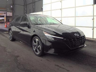 Used 2023 Hyundai Elantra SEL w/ Convenience Package