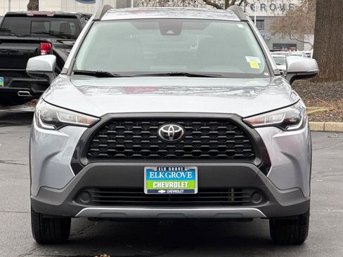 Used 2022 Toyota Corolla Cross LE image 8