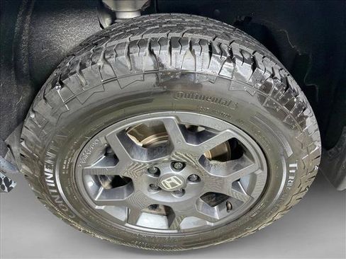 Used 2025 Honda Pilot TrailSport image 21
