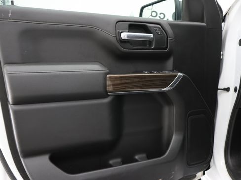 Used 2019 Chevrolet Silverado 1500 LT w/ True North Edition AWD/4WD image 37