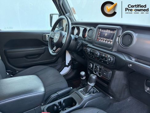 Used 2022 Jeep Gladiator Sport AWD/4WD image 31