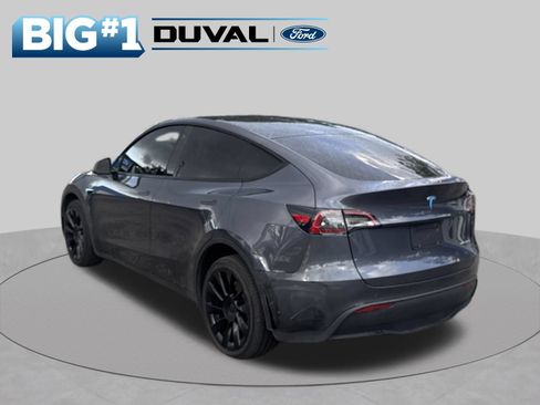 Used 2023 Tesla Model Y Long Range AWD/4WD image 4