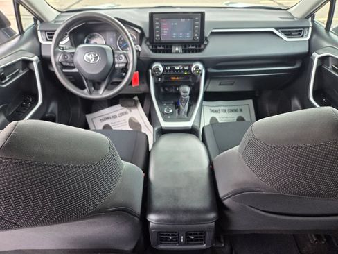 Used 2019 Toyota RAV4 LE w/ Carpet Mat Package AWD/4WD image 47