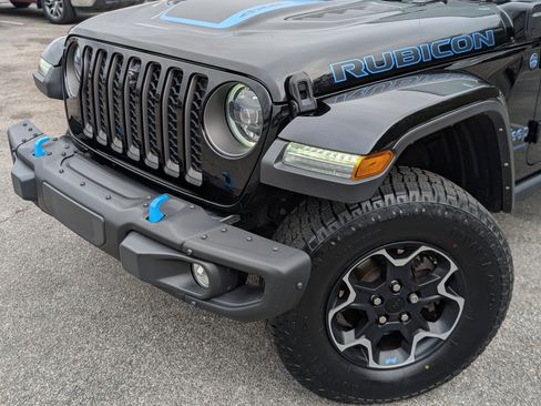 Used 2023 Jeep Wrangler Unlimited Rubicon 4xe w/ Steel Bumper Group image 13