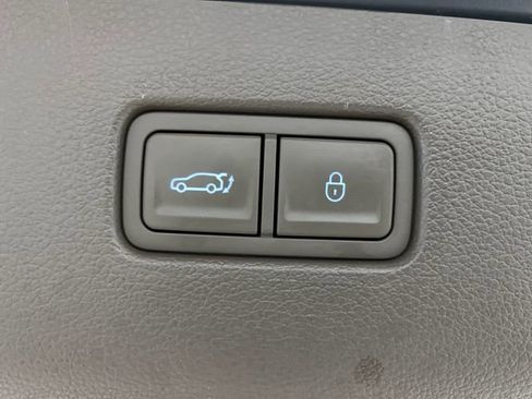 Used 2022 Genesis GV80 3.5T w/ Prestige Package 07 image 16