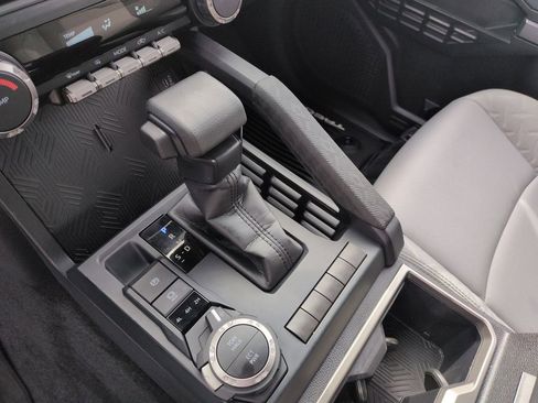 Certified 2025 Toyota Tacoma SR5 image 24