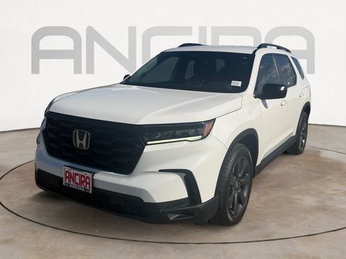 Used 2025 Honda Pilot Sport image 6