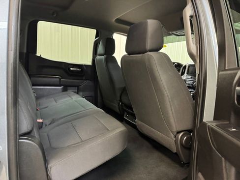 Used 2020 Chevrolet Silverado 1500 Custom w/ Custom Value Package AWD/4WD image 25