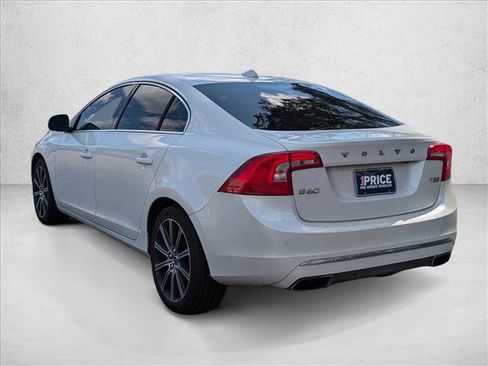 Used 2018 Volvo S60 T5 Inscription image 6