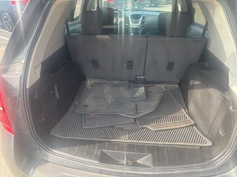 Used 2017 Chevrolet Equinox LT w/ Convenience Package FWD image 6