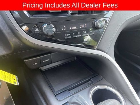 Used 2024 Toyota Camry LE FWD image 32