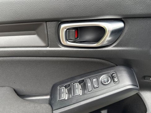 Certified 2025 Honda Civic Sport image 5